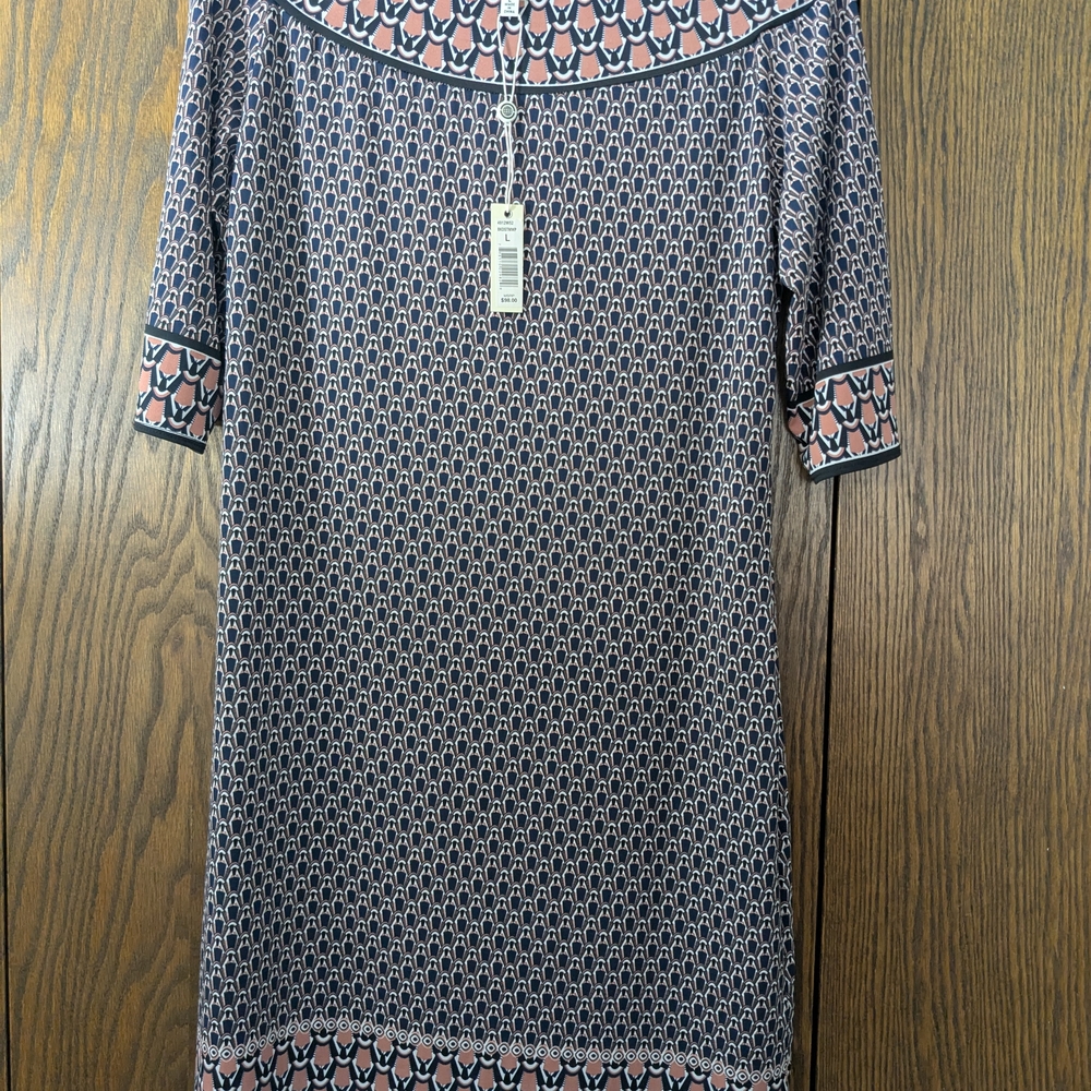 Max Studio Gray and White Sheath Dress with Cuffed Sleeves